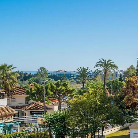 Senorio De Aloha 2 Bedroom Within Walking Distance To Puerto Banus アパート *