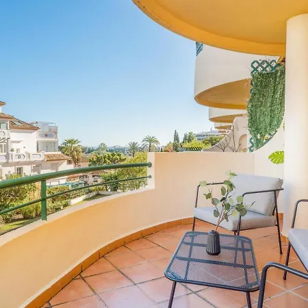 Senorio De Aloha 2 Bedroom Within Walking Distance To Puerto Banus * Marbellac