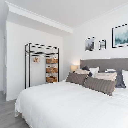 Senorio De Aloha 2 Bedroom Within Walking Distance To Puerto Banus * Marbella