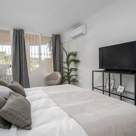 公寓 Senorio De Aloha 2 Bedroom Within Walking Distance To Puerto Banus 马尔韦利亚