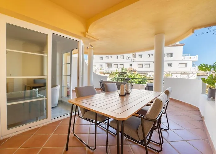 Senorio De Aloha 2 Bedroom Within Walking Distance To Puerto Banus Appartement *